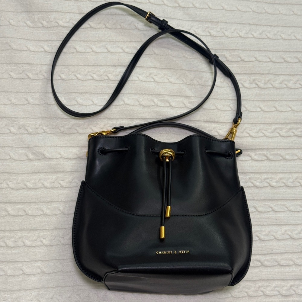 Charles & Keith Cassiopeia Bucket Bag in Black